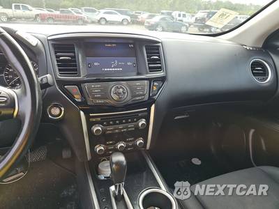 2019 Nissan Pathfinder SV - zdjęcie 11 z 19 - miniatura