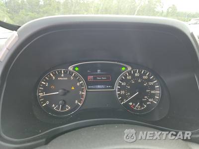 2019 Nissan Pathfinder SV - zdjęcie 12 z 19 - miniatura