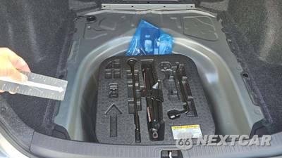 2026 Toyota Corolla LE Sedan - zdjęcie 19 z 19 - miniatura