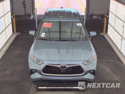 2023 Toyota Highlander LE - zdjęcie 2 z 28 - miniatura