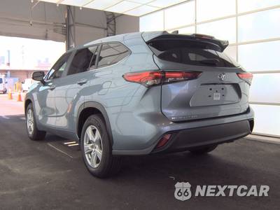 2023 Toyota Highlander LE - zdjęcie 6 z 28 - miniatura