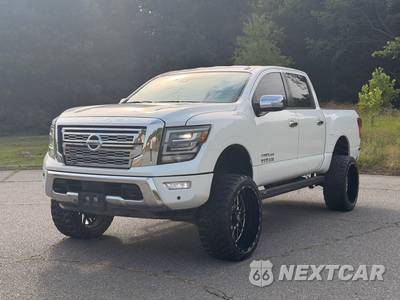 2021 Nissan TITAN SL Crew Cab Short Bed
