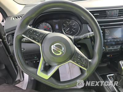 2017 Nissan Rogue Sport S - zdjęcie 10 z 48 - miniatura