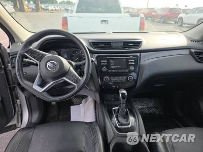 2017 Nissan Rogue Sport S - zdjęcie 11 z 48 - miniatura