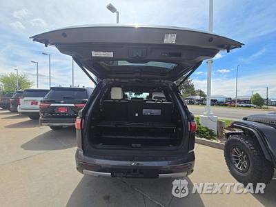 2024 Toyota Sequoia Capstone - zdjęcie 9 z 10 - miniatura