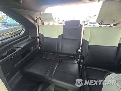 2024 Toyota Sequoia Capstone - zdjęcie 8 z 10 - miniatura