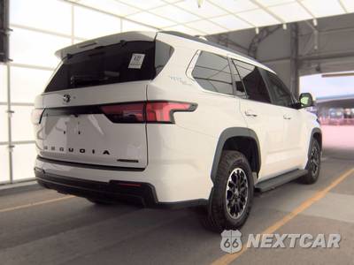 2026 Toyota Sequoia SR5 - zdjęcie 4 z 26 - miniatura