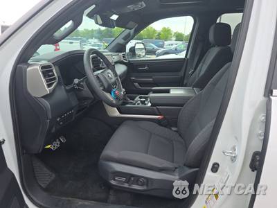 2026 Toyota Sequoia SR5 - zdjęcie 7 z 26 - miniatura