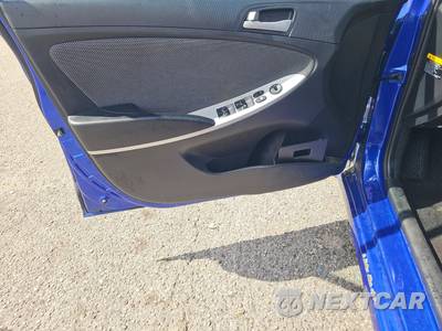 2013 Hyundai Accent GS Hatchback - zdjęcie 9 z 30 - miniatura