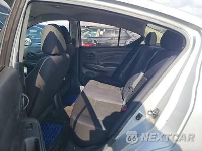 2012 Nissan Versa 1.6 SV Sedan - zdjęcie 13 z 27 - miniatura