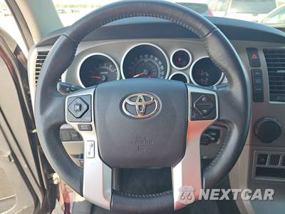 2015 Toyota Sequoia SR5 - zdjęcie 16 z 25 - miniatura
