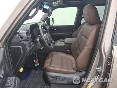 2027 Toyota Land Cruiser - zdjęcie 7 z 18 - miniatura