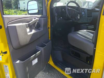 2021 GMC Savana 3500 Cutaway 1WT - zdjęcie 29 z 35 - miniatura