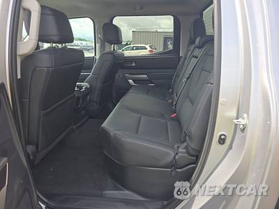 2023 Toyota Tundra SR5 Crew Cab Short Bed - zdjęcie 13 z 21 - miniatura
