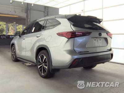 2020 Toyota Highlander XLE - zdjęcie 6 z 53 - miniatura