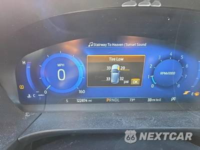 2022 Ford Escape Titanium - zdjęcie 15 z 27 - miniatura