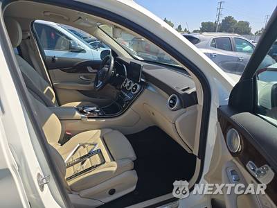 2018 Mercedes-Benz GLC 300 4MATIC - zdjęcie 8 z 17 - miniatura