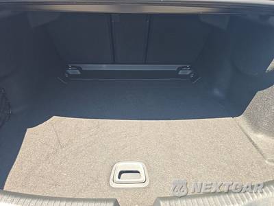 2025 Mercedes-Benz C 300 4MATIC - zdjęcie 16 z 20 - miniatura