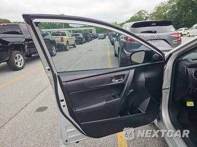 2017 Toyota Corolla SE Sedan - zdjęcie 9 z 32 - miniatura