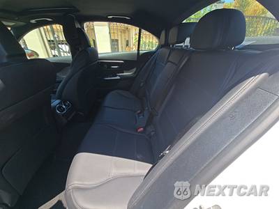 2024 Mercedes-Benz C 300 - zdjęcie 13 z 26 - miniatura