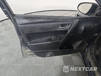 2018 Toyota Corolla SE Sedan - zdjęcie 9 z 67 - miniatura