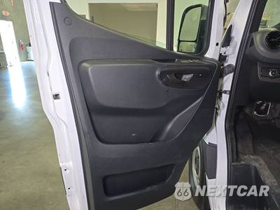 2024 Mercedes-Benz Sprinter 2500 Passenger Van 144.0" WB - zdjęcie 9 z 29 - miniatura