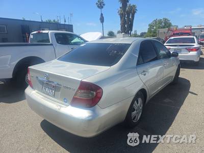 2003 Toyota Camry LE - zdjęcie 4 z 42 - miniatura
