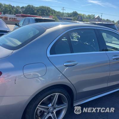 2015 Mercedes-Benz C 400 4MATIC Sedan - zdjęcie 30 z 44 - miniatura