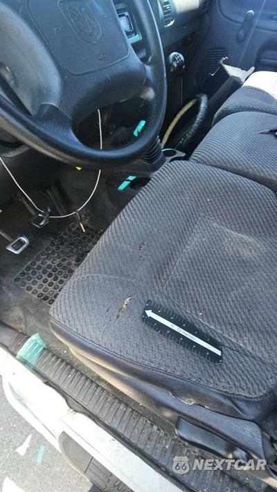2001 Dodge Ram 1500 Extended Cab Medium Bed - zdjęcie 37 z 39 - miniatura