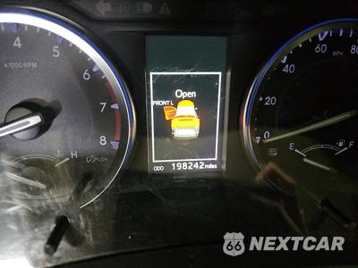2015 Toyota Highlander XLE - zdjęcie 12 z 36 - miniatura