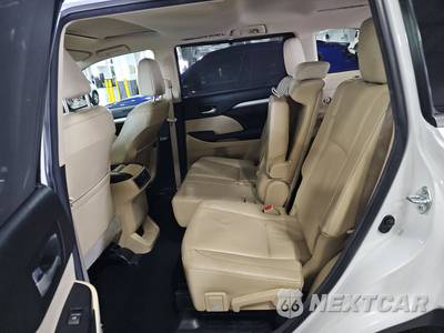 2015 Toyota Highlander XLE - zdjęcie 13 z 36 - miniatura