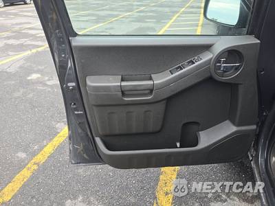 2015 Nissan Xterra PRO-4X - zdjęcie 14 z 37 - miniatura