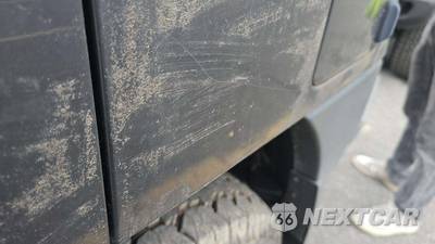 2015 Nissan Xterra PRO-4X - zdjęcie 28 z 37 - miniatura