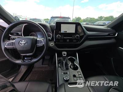2024 Toyota Highlander XSE - zdjęcie 11 z 24 - miniatura