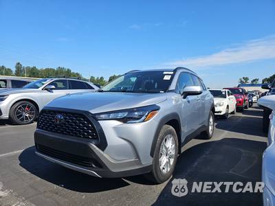 2024 Toyota Corolla Cross LE - zdjęcie 1 z 41 - miniatura