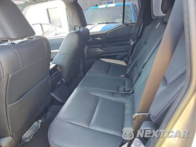 2024 Toyota Land Cruiser - zdjęcie 13 z 23 - miniatura