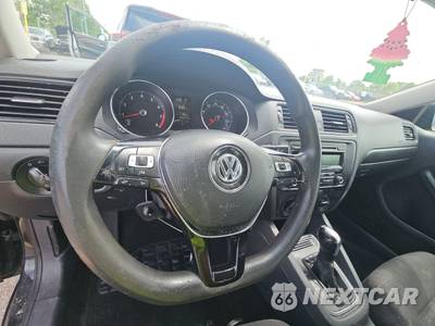 2015 Volkswagen Jetta S - zdjęcie 10 z 40 - miniatura