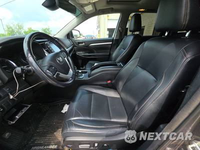 2018 Toyota Highlander XLE - zdjęcie 7 z 31 - miniatura