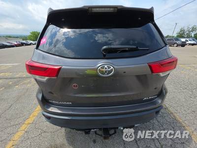 2018 Toyota Highlander XLE - zdjęcie 5 z 31 - miniatura