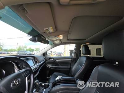 2018 Toyota Highlander XLE - zdjęcie 18 z 31 - miniatura