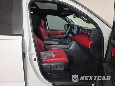 2025 Toyota Sequoia TRD Pro - zdjęcie 8 z 22 - miniatura