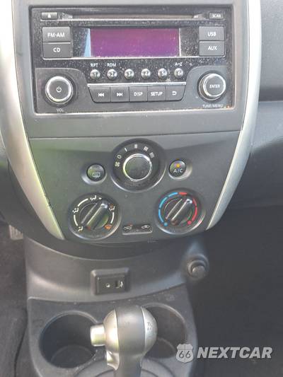 2017 Nissan Versa Sedan SV - zdjęcie 11 z 35 - miniatura