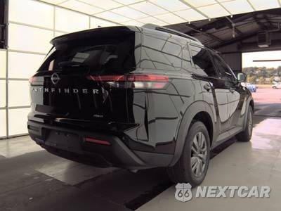 2025 Nissan Pathfinder SV - zdjęcie 4 z 25 - miniatura