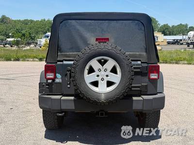 2017 Jeep Wrangler Unlimited Sport - zdjęcie 4 z 27 - miniatura