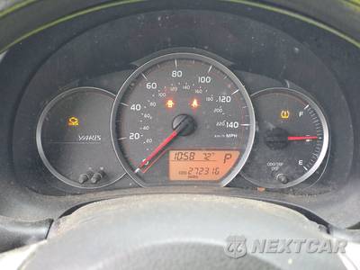 2013 Toyota Yaris LE - zdjęcie 12 z 36 - miniatura