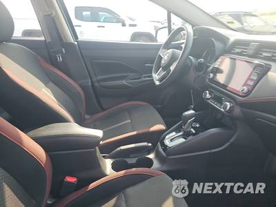 2025 Nissan Versa SR - zdjęcie 14 z 24 - miniatura