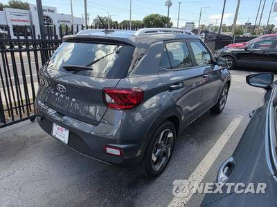 2025 Hyundai Venue SEL - zdjęcie 17 z 25 - miniatura