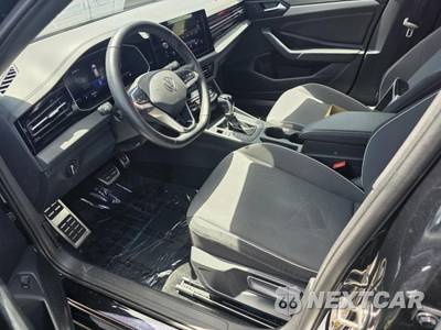 2025 Volkswagen Jetta Sport - zdjęcie 17 z 23 - miniatura