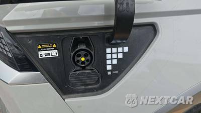 2024 Hyundai IONIQ 5 Limited - zdjęcie 17 z 22 - miniatura