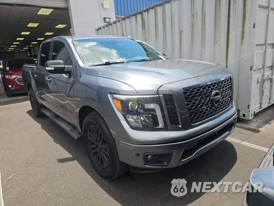 2018 Nissan TITAN SL Crew Cab Short Bed - zdjęcie 3 z 35 - miniatura